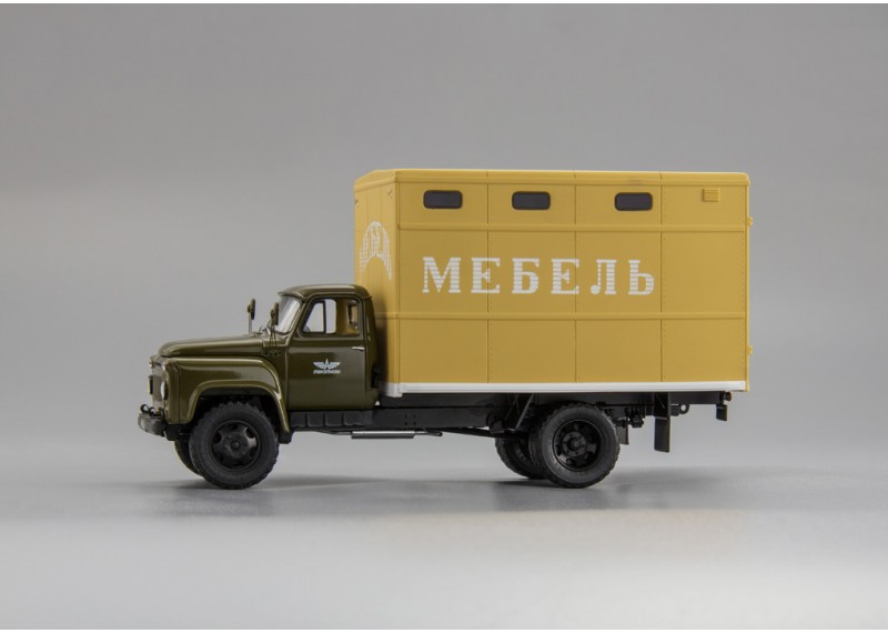Горьковский автомобиль фургон для перевозки мебели ГЗСА-893А 1968г.